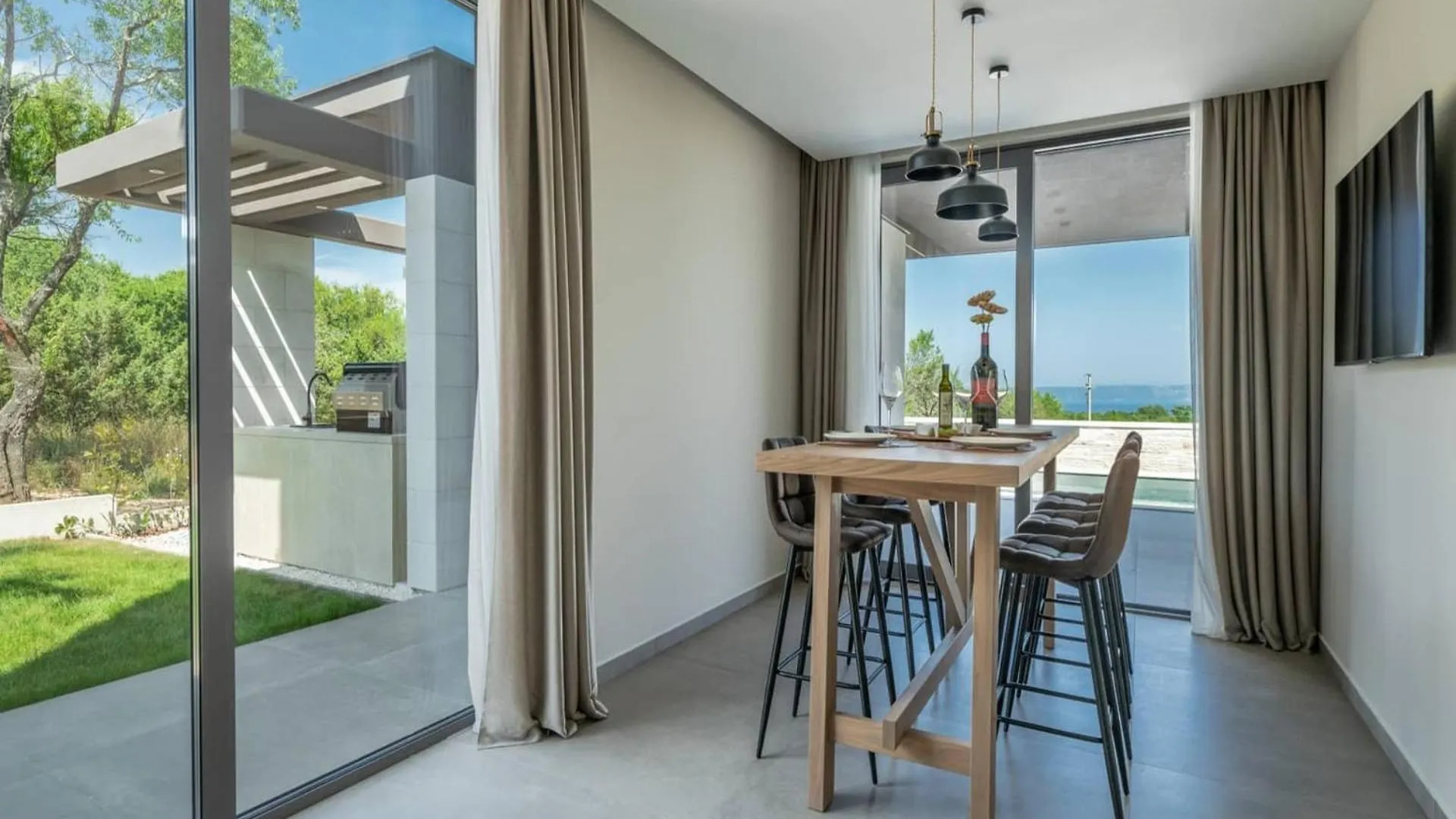 Luxury Villa Teulu With Sea View Krnica